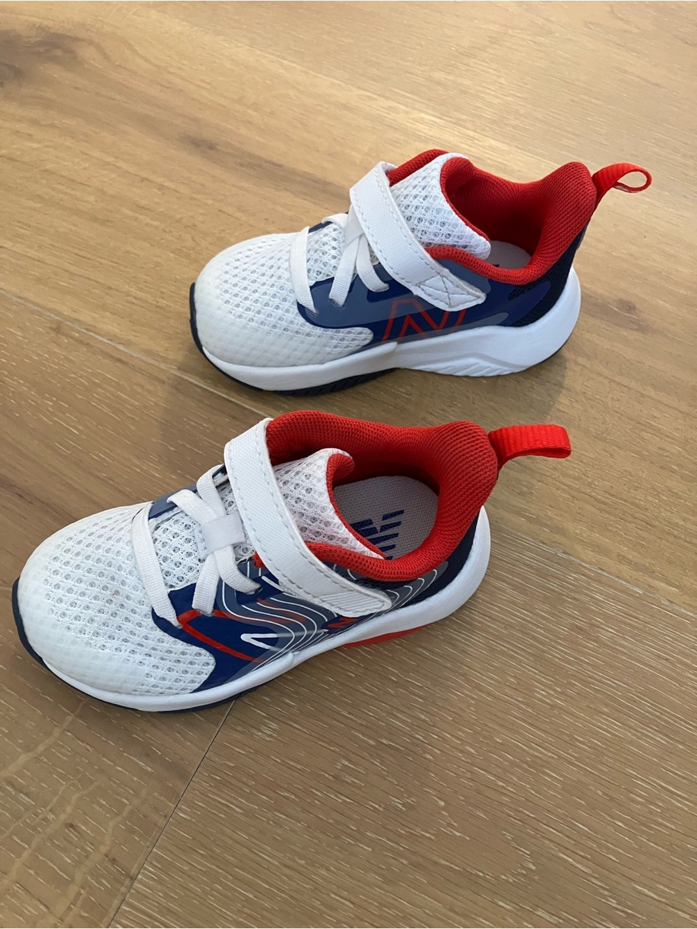 New Balance Baby White, Navy & Red Velcro Sneakers size 5.5